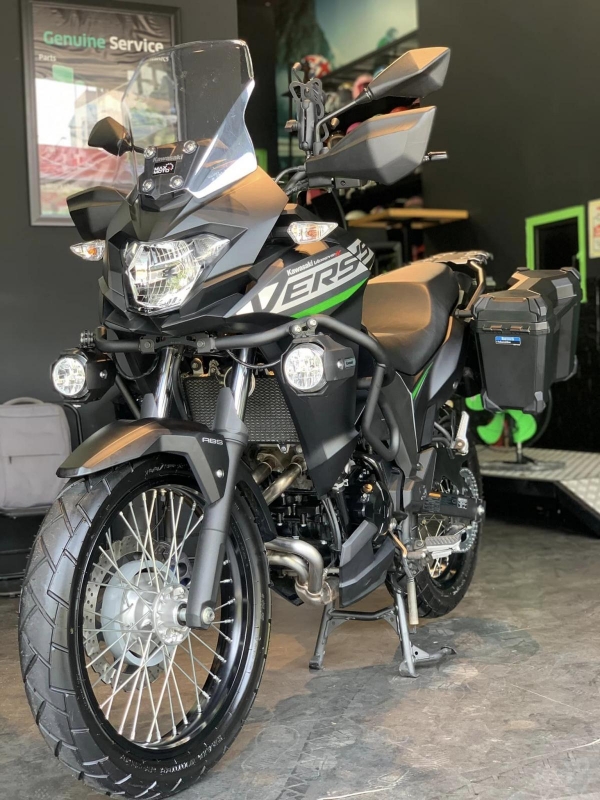 Kawasaki Versys 300cc price 45 USD/day